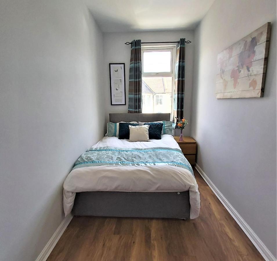 Апартаменти Beautifully Renovated 2 Bed Flat - Close To Beach Саутенд-он-Сі Екстер'єр фото