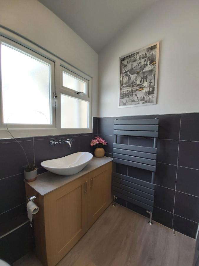 Апартаменти Beautifully Renovated 2 Bed Flat - Close To Beach Саутенд-он-Сі Екстер'єр фото